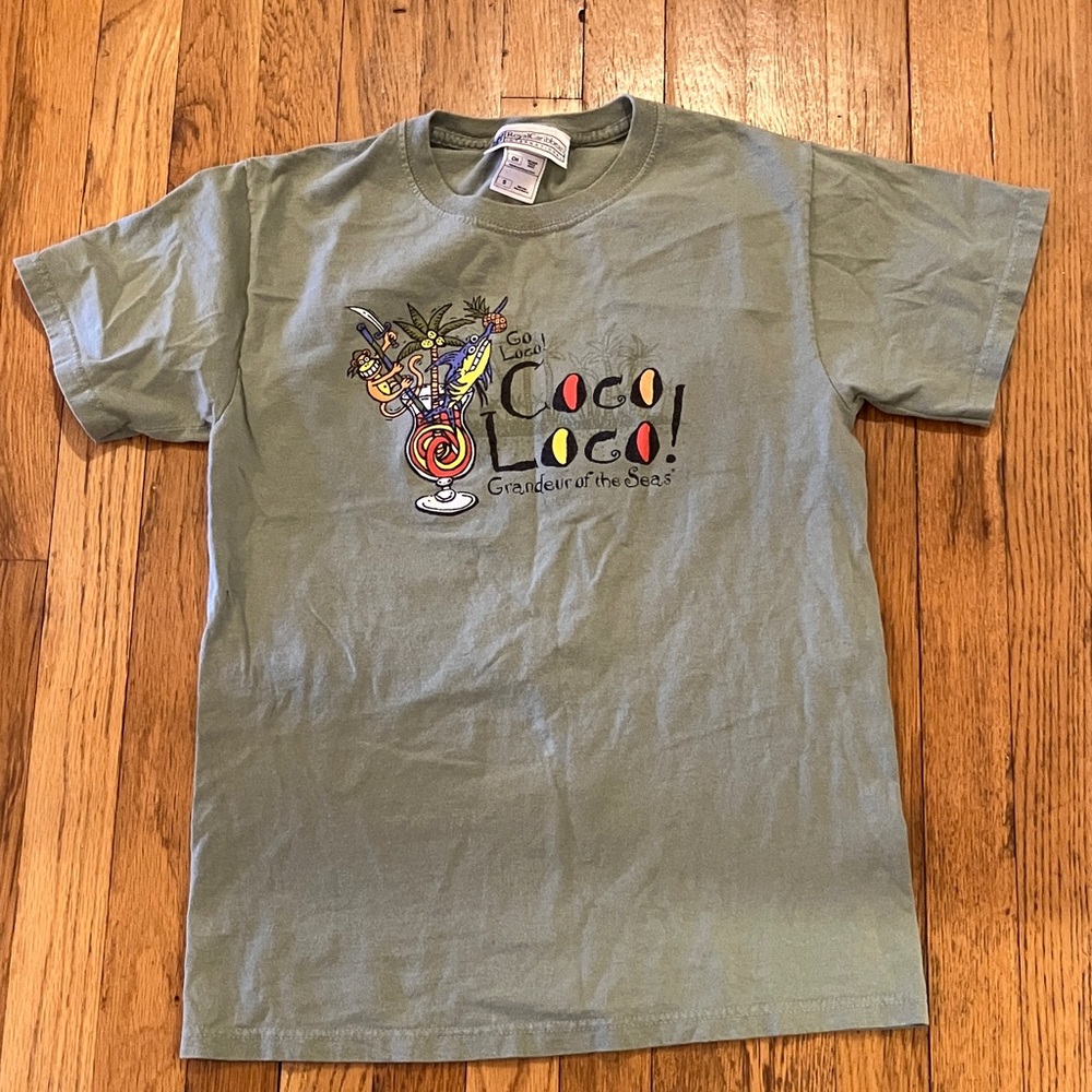 Coco loco navigator of the sea royal Caribbean green tee shirt size small